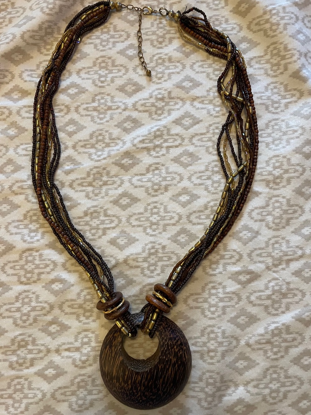Handcrafted Brown Bead & Wood Pendant Necklace - Women Jewelry 🐾
